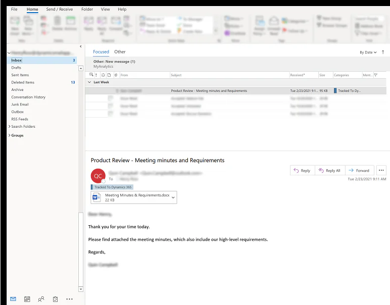 Outlook с письмом клиента, помеченным как Tracked To Dynamics 365