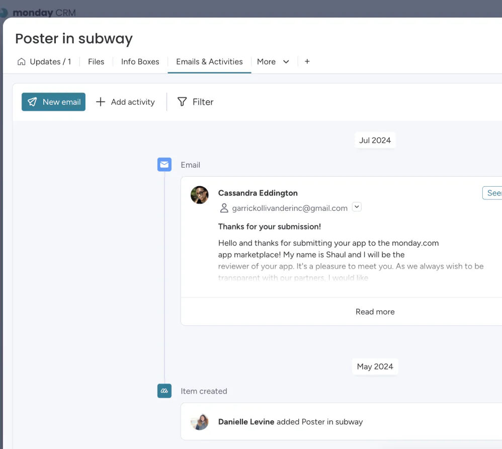 Der Reiter Emails & Activities von monday CRM an einem Eintrag, mit einer E-Mail in der Timeline